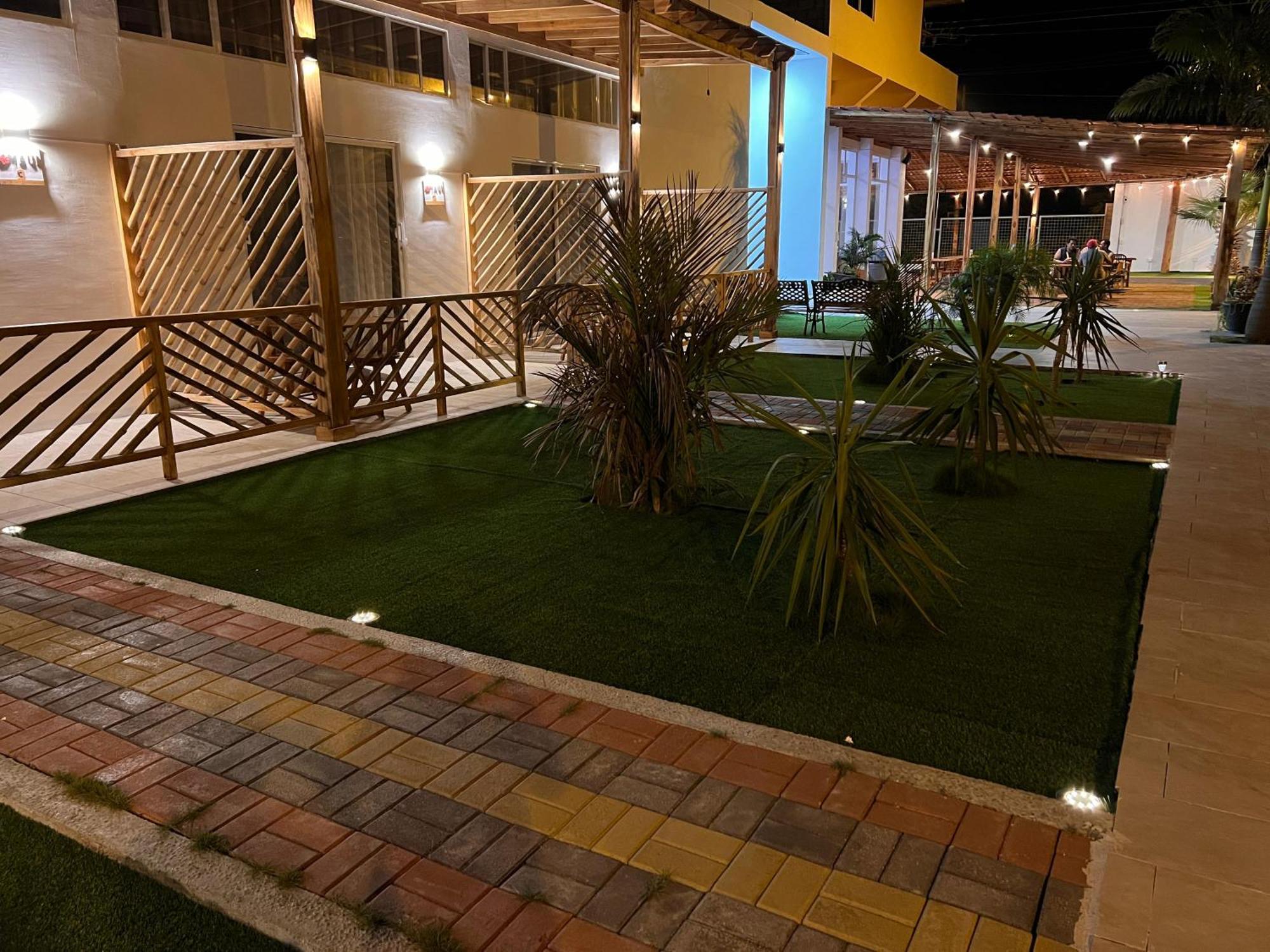 Ohana Beach Hotel Playas Luaran gambar