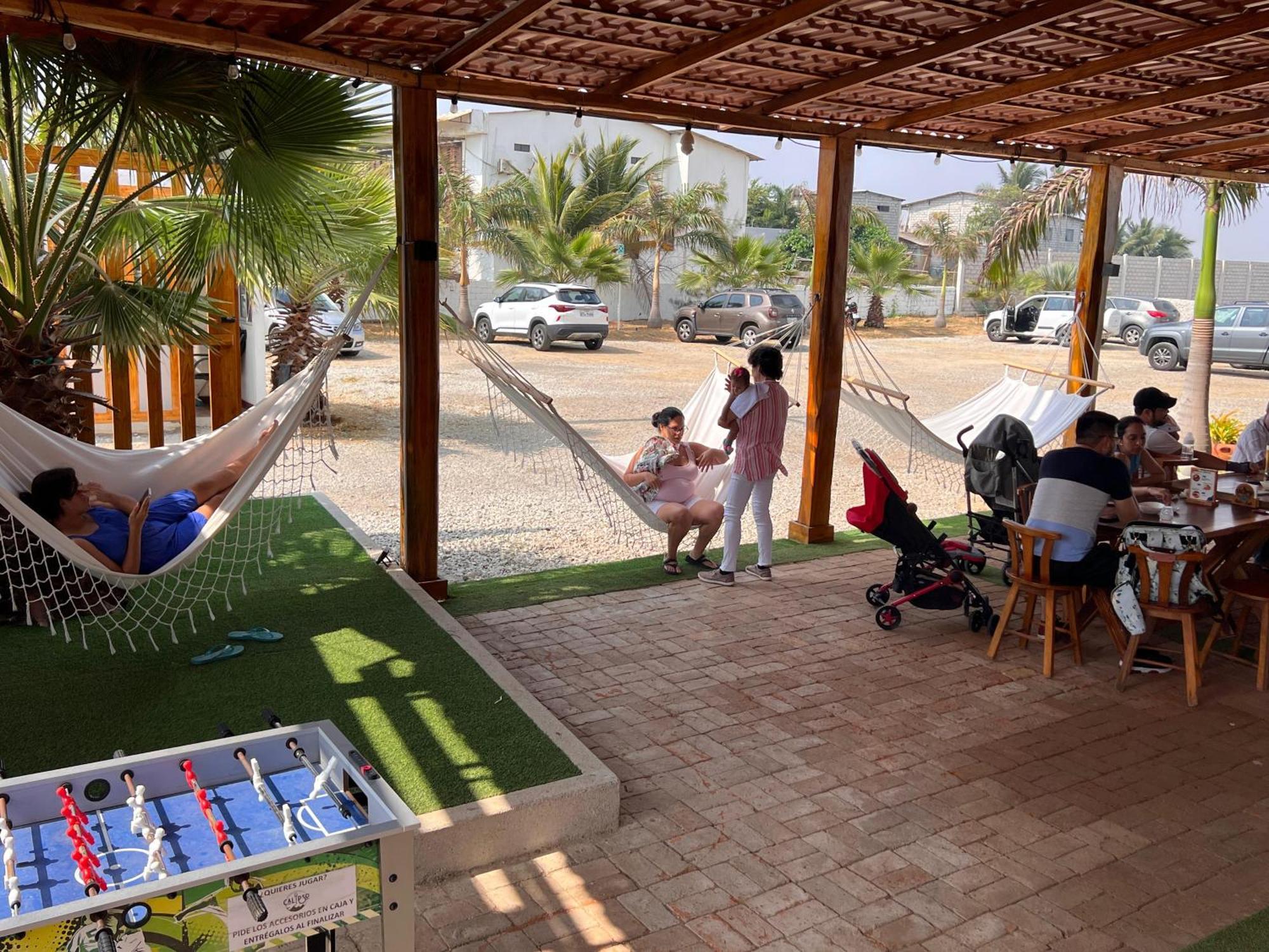 Ohana Beach Hotel Playas Luaran gambar
