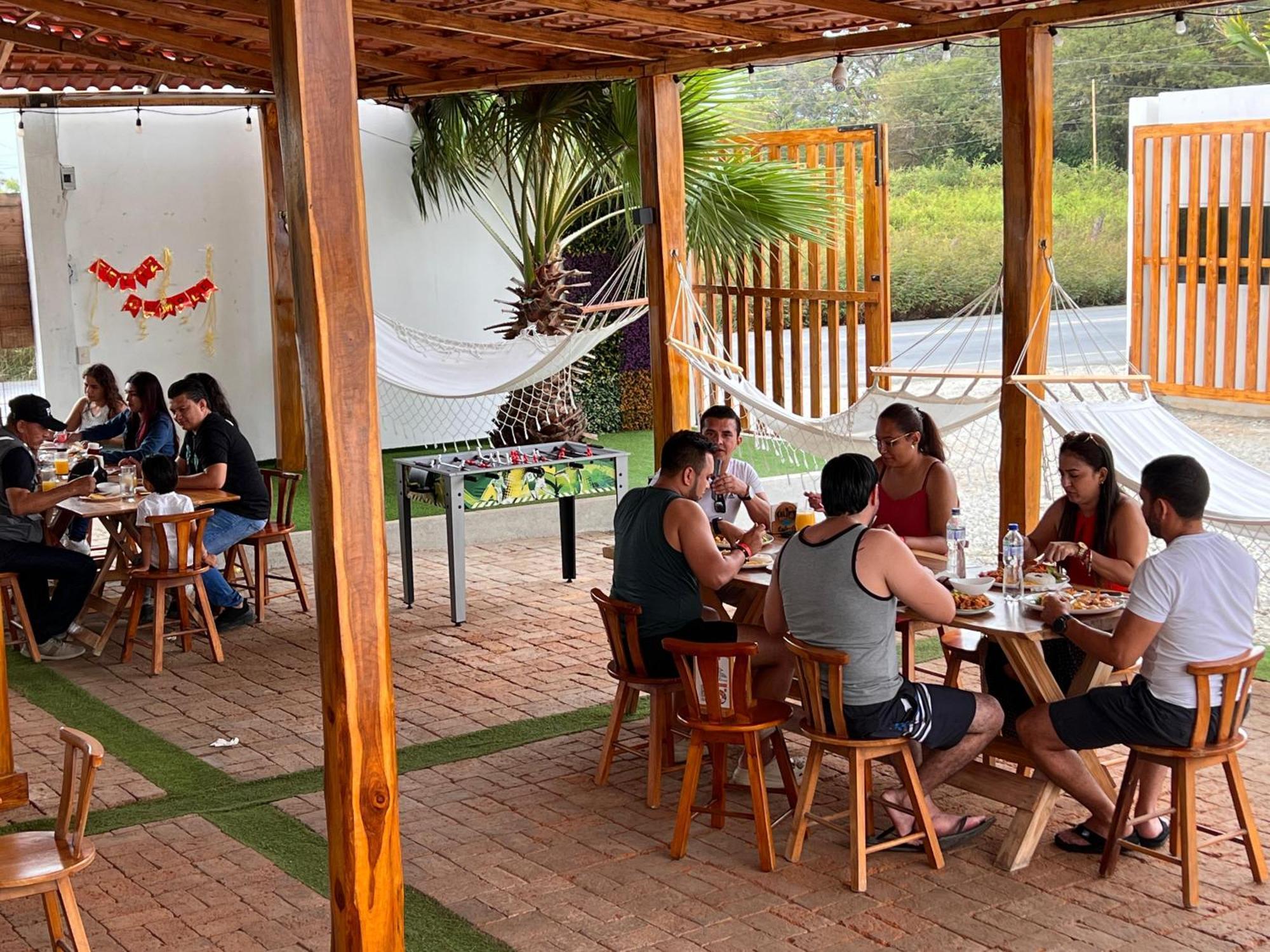 Ohana Beach Hotel Playas Luaran gambar