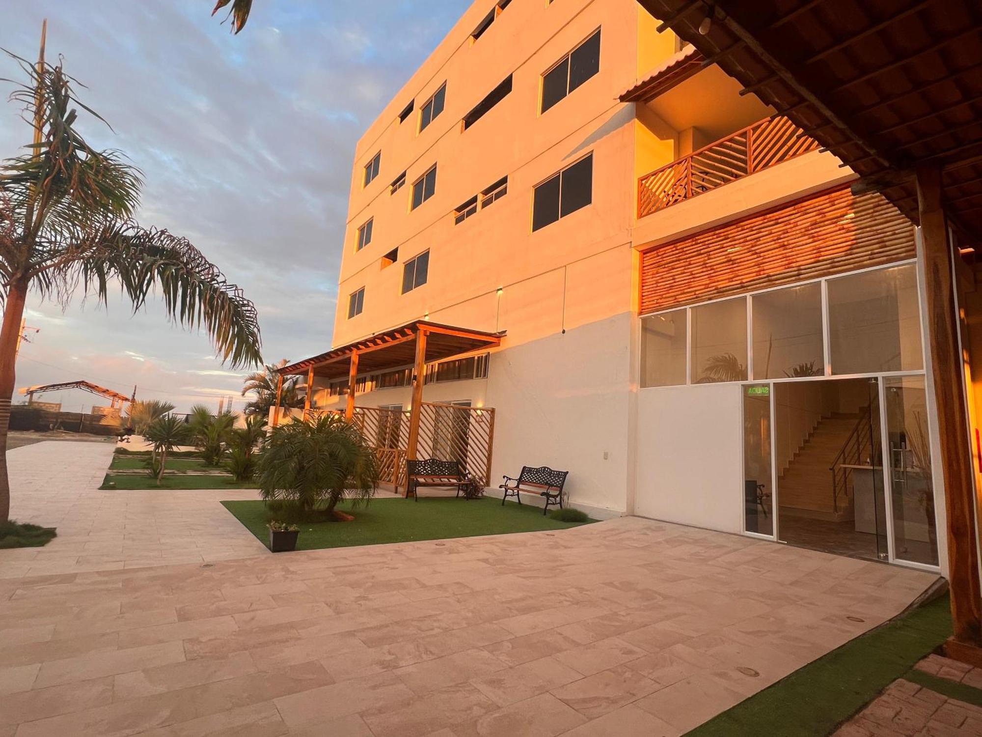 Ohana Beach Hotel Playas Luaran gambar
